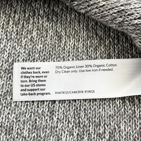 Like New Gray and White Marled Eileen Fisher Linen Cotton Blend V Neck Sweater - Picture 6 of 6